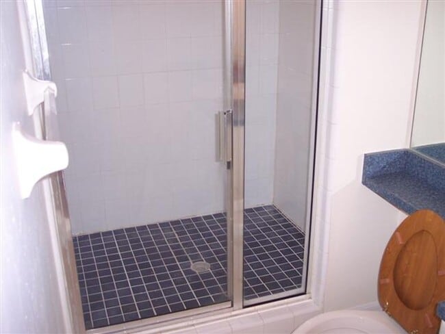 Building Photo - Monticello Condominiums-2 Bedroom/2 Bath w...