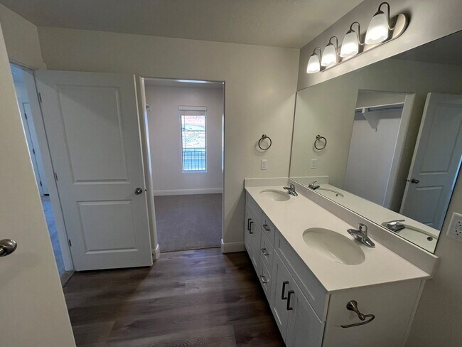 Building Photo - Azalea Beauty!