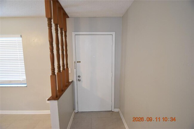 Building Photo - 705 2nd Ave NW