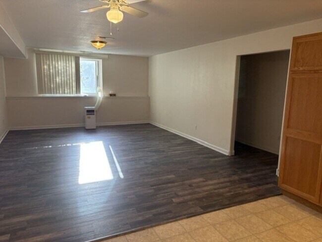 Building Photo - 1460 Parker Ave