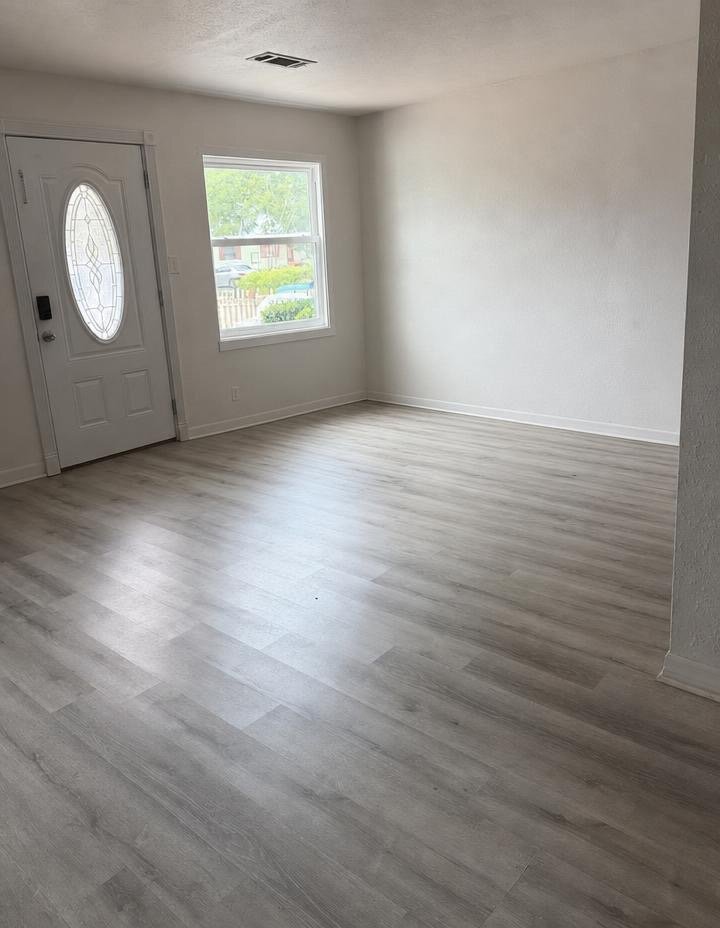 Building Photo - 4406 Elderberry Dr