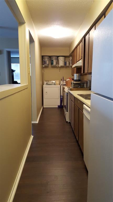 Building Photo - 1112 Autumn Cir