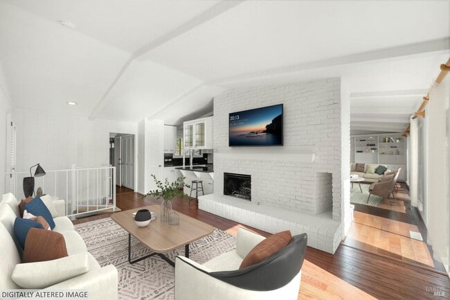 Building Photo - 121 Knoll Pl