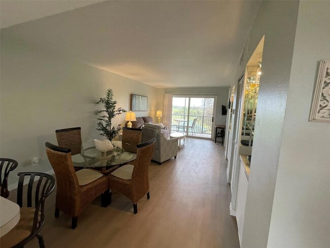 Building Photo - 2320 Terra Ceia Bay Blvd