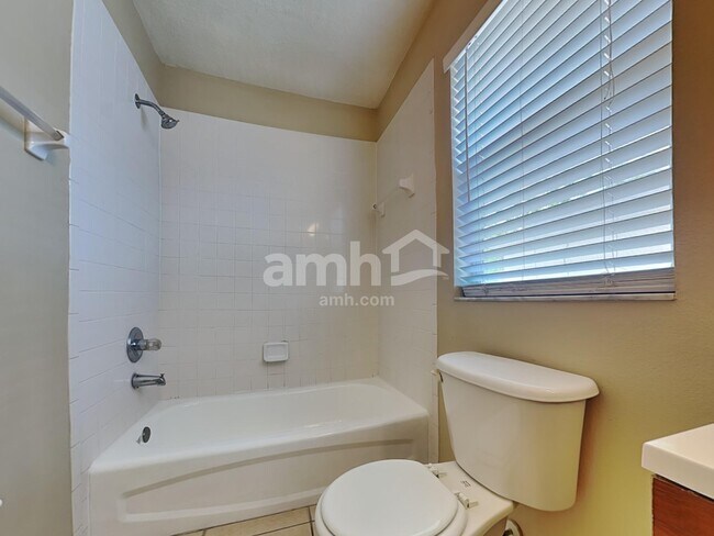 Building Photo - 10808 Candle Stick Ln