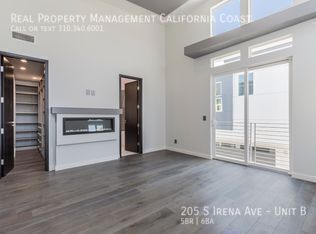 Building Photo - 205 S Irena Ave