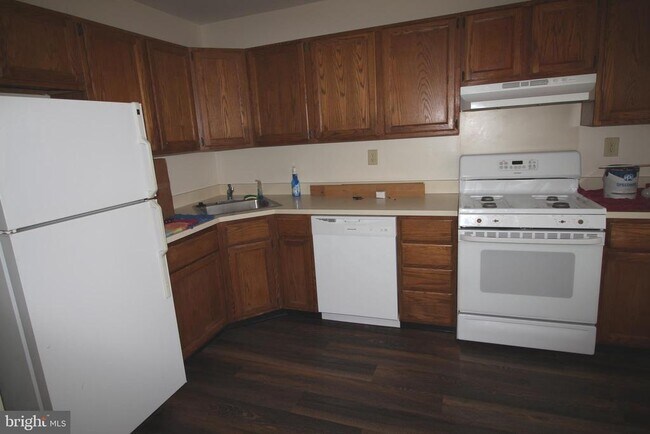 Building Photo - 2437 Norrington Dr