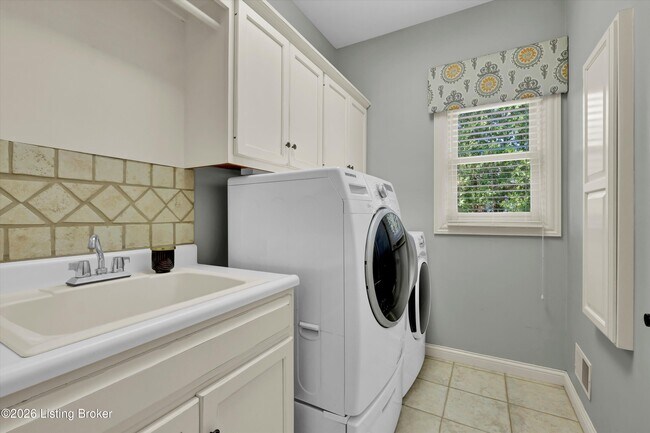 Building Photo - 2603 Locust Hill Pl