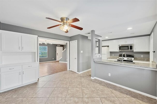 Building Photo - 1904 Goodrich Ave