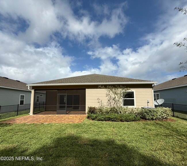 Building Photo - 309 St Vincent Dr