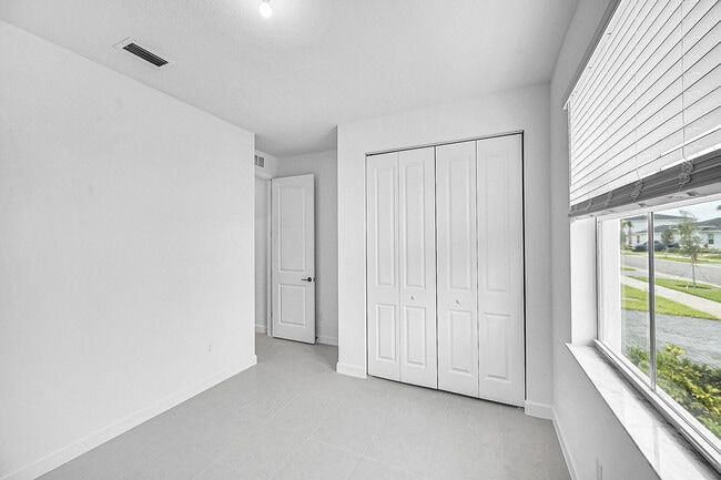 Building Photo - 3532 Angler Dr