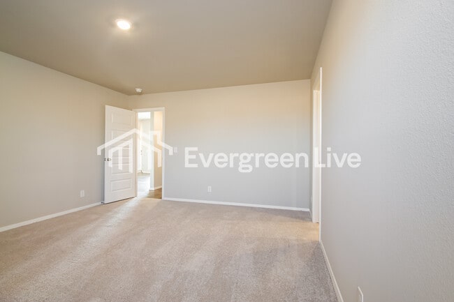 Building Photo - 8615 E 164th Ct S