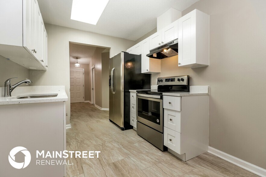 Building Photo - 11012 Bentwood Ct