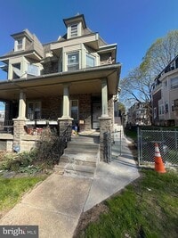 Building Photo - 540 00 E Johnson Street Unit 2