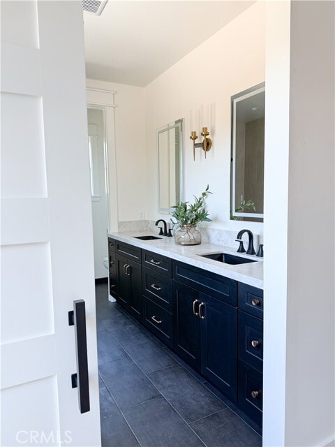 Building Photo - 42899 Cll Roble