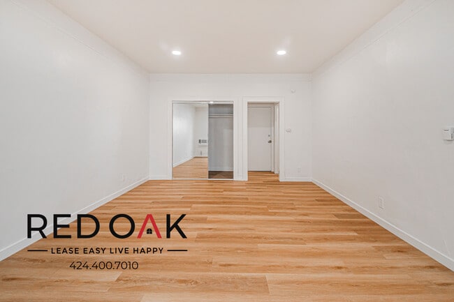 Building Photo - 1818 Whitley Ave