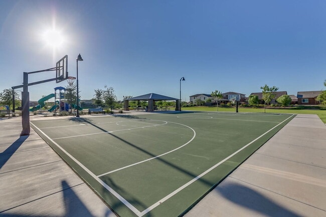 Building Photo - 1106 E Regent Dr