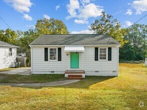 Building Photo - Available Early August! - Charming 2-Bedro...