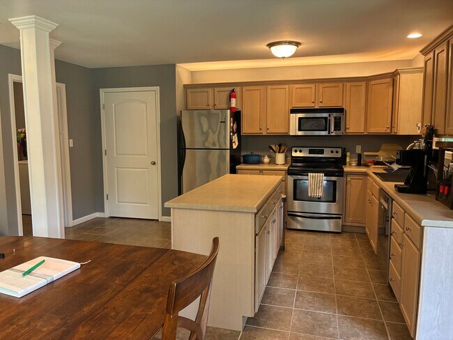 Building Photo - 400 Sea Eagle Dr