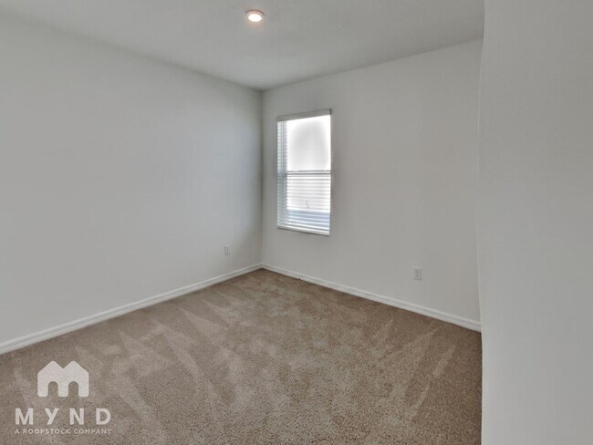 Building Photo - 6975 Faben Ln