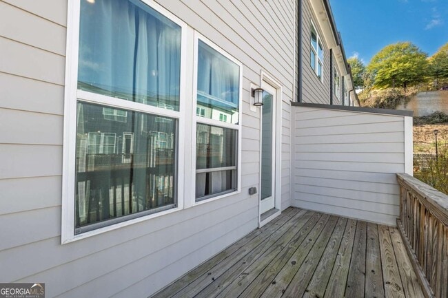 Building Photo - 313 Skylar Way SE