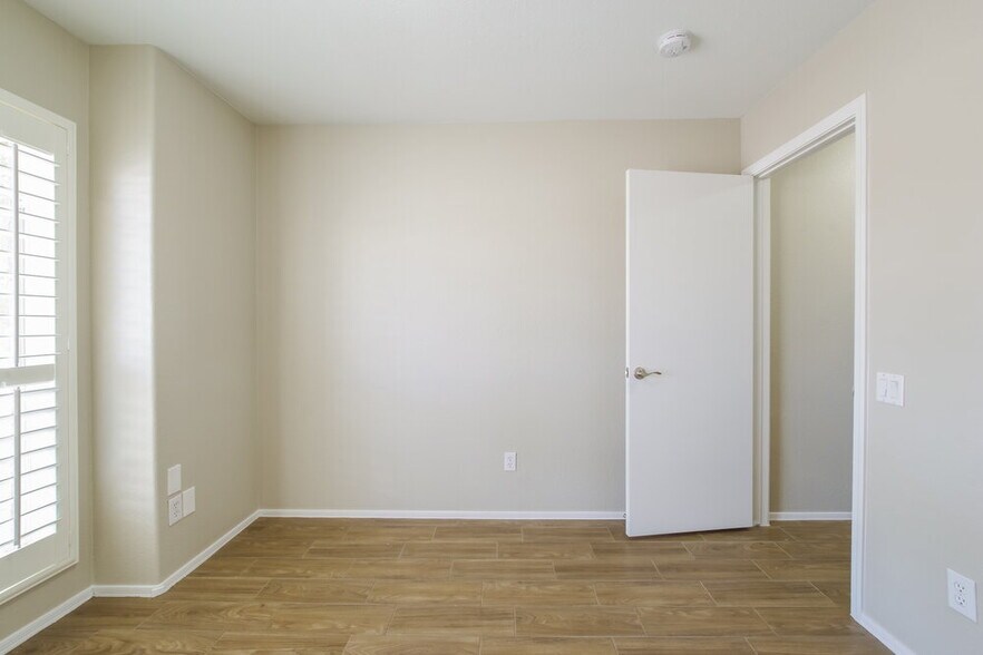 Building Photo - 16634 N 35th Way