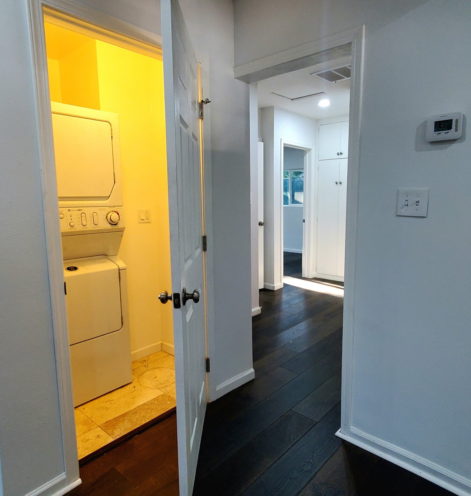Building Photo - 7121 Jumilla Ave