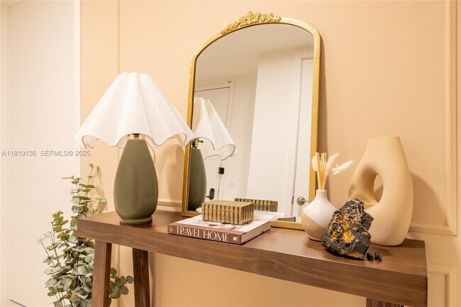 Building Photo - 159 NE 6th St