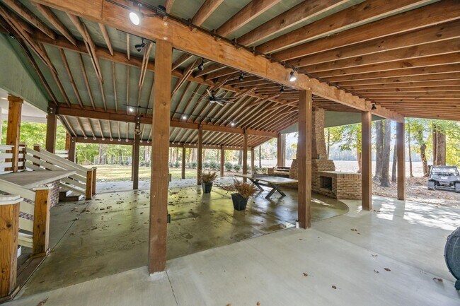 Building Photo - 13340 NC-33