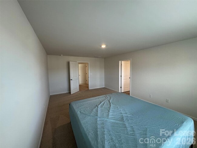 Building Photo - 10749 Adair Wds Dr