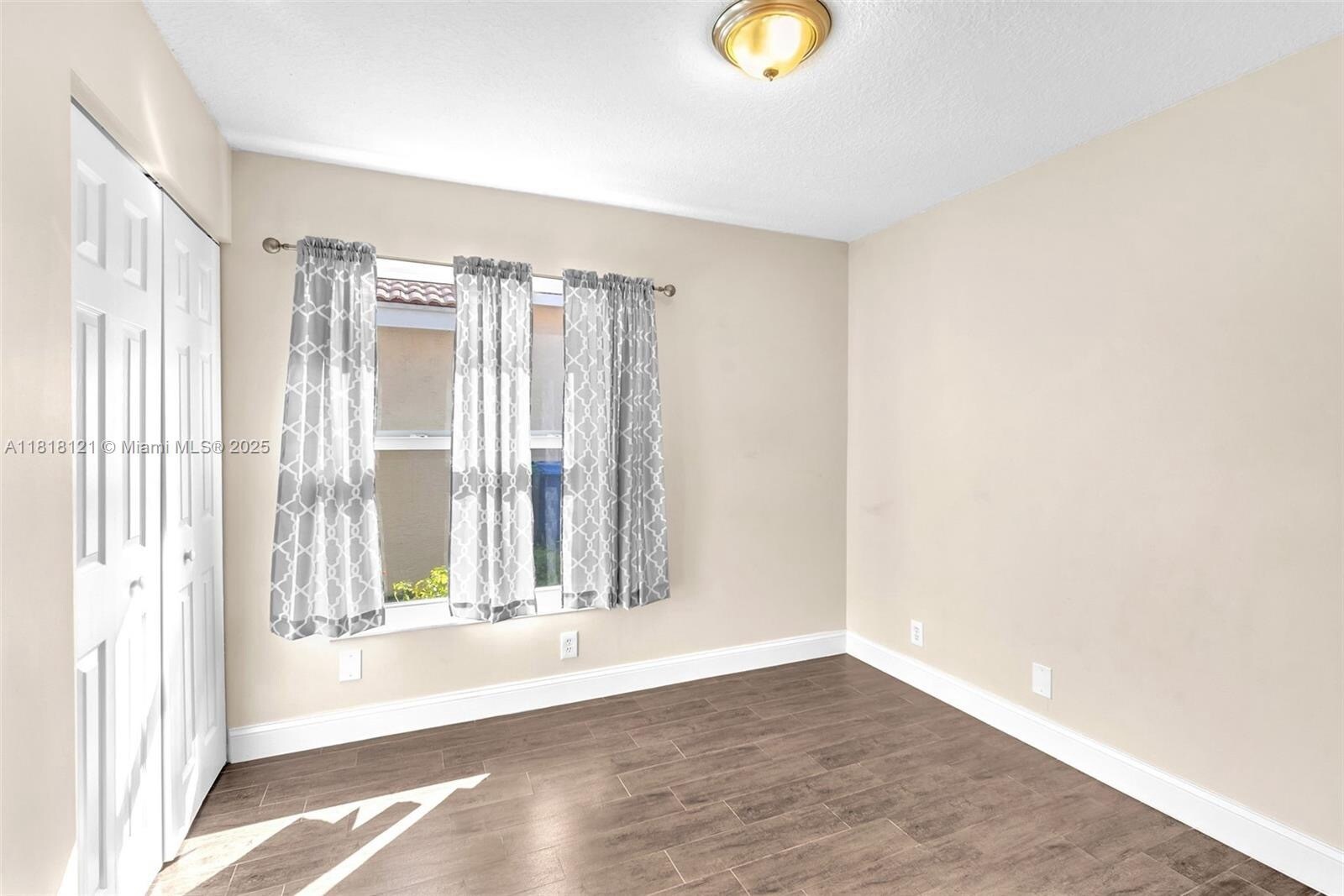 Building Photo - 3016 SW 179th Ave