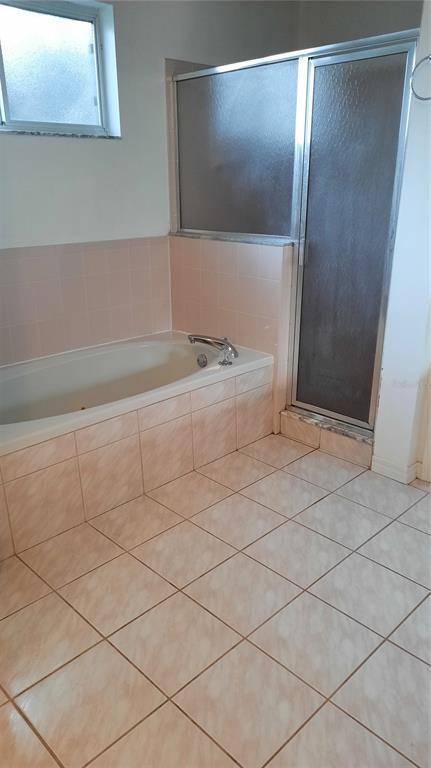 Building Photo - 58 Burning Bush Dr