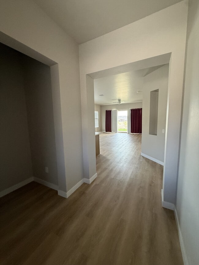 Building Photo - 1367 Harker Ct