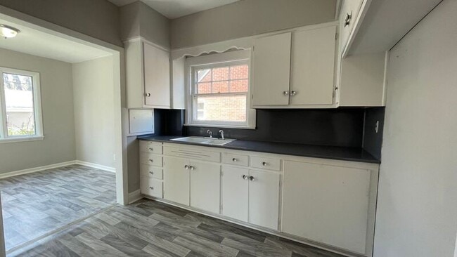 Building Photo - 4335 Belmar Ave