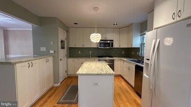 Building Photo - 42 Beacon Hill Ct