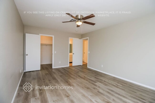 Building Photo - 1966 N Blackstone Dr