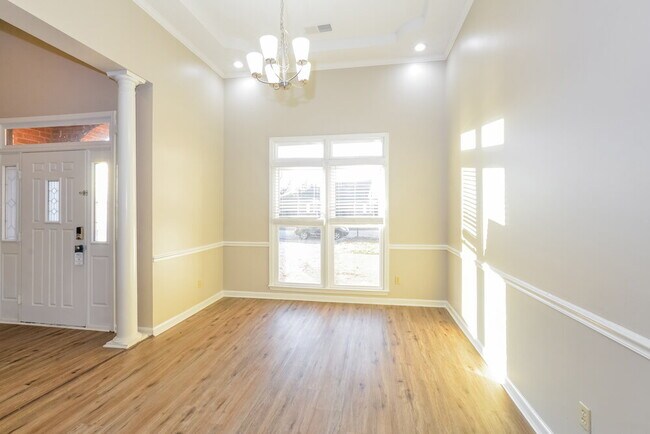 Building Photo - 6544 Misslow Cove