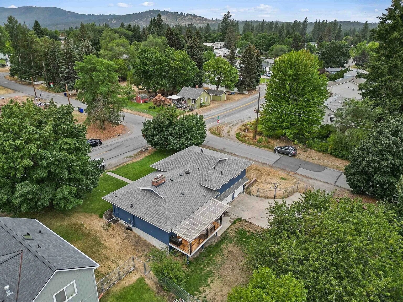 Building Photo - 11105 E 8th Ave