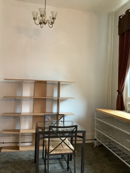 Shelves included - 943 M St NW