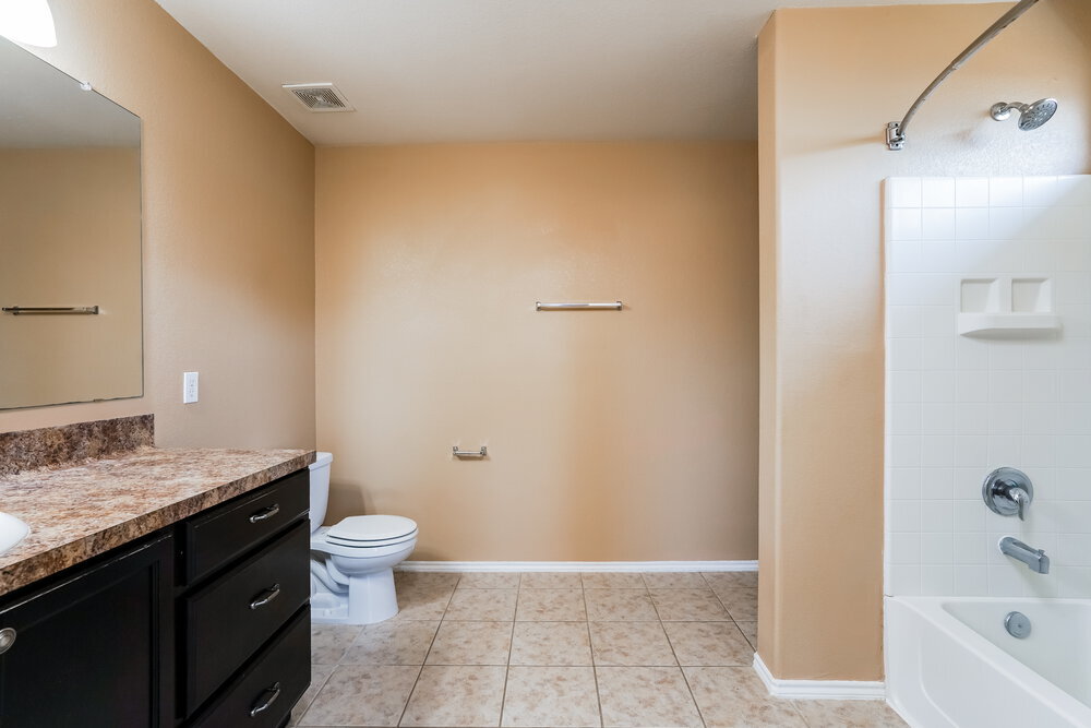 Building Photo - 21370 Beacon Springs Lane