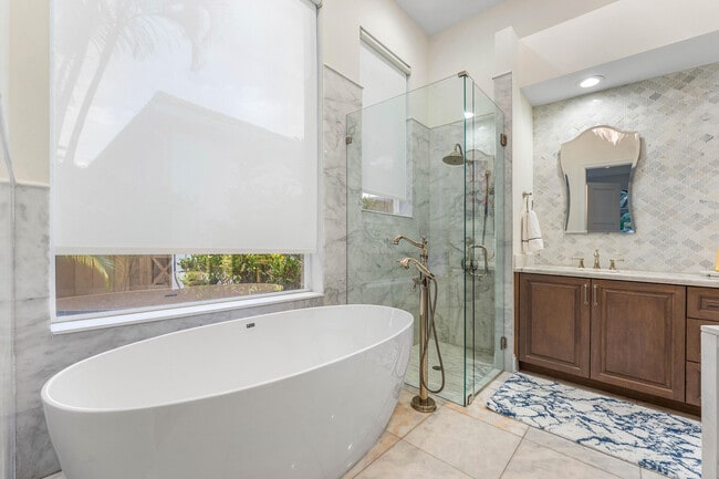 Building Photo - 6673 NW 24th Terrace