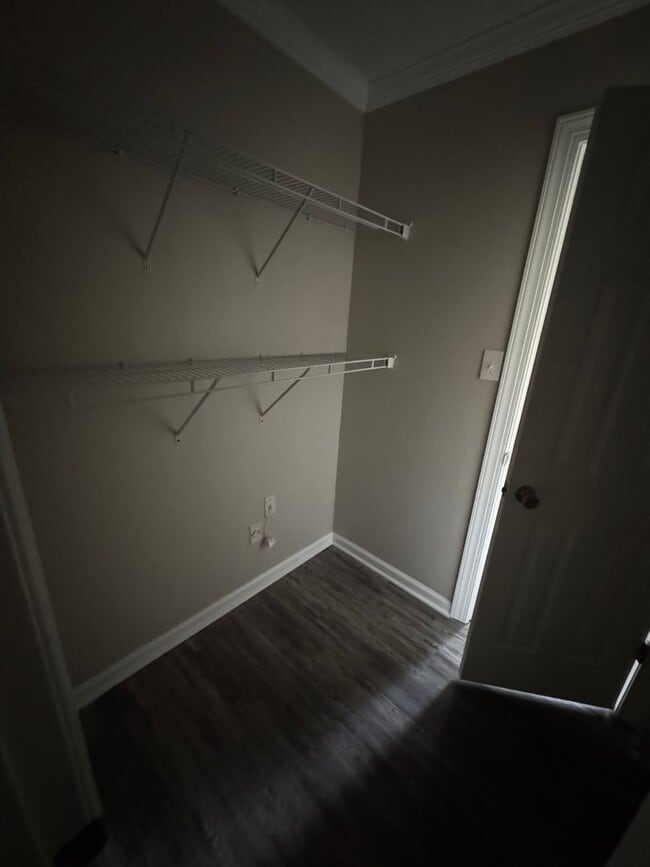 Building Photo - 207 New Petersburg Dr