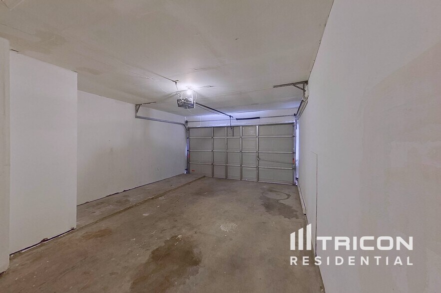 Building Photo - 1818 Pilot Way