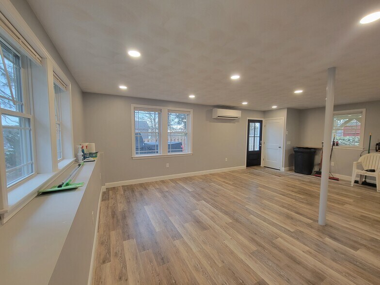 Building Photo - 12 Fountain Ave