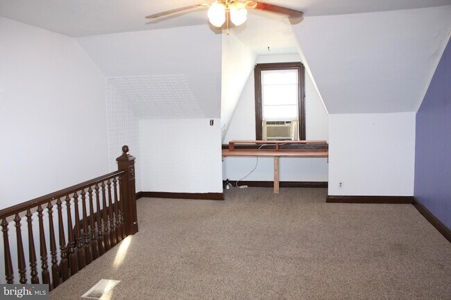 Building Photo - 4144 Freeland Ave
