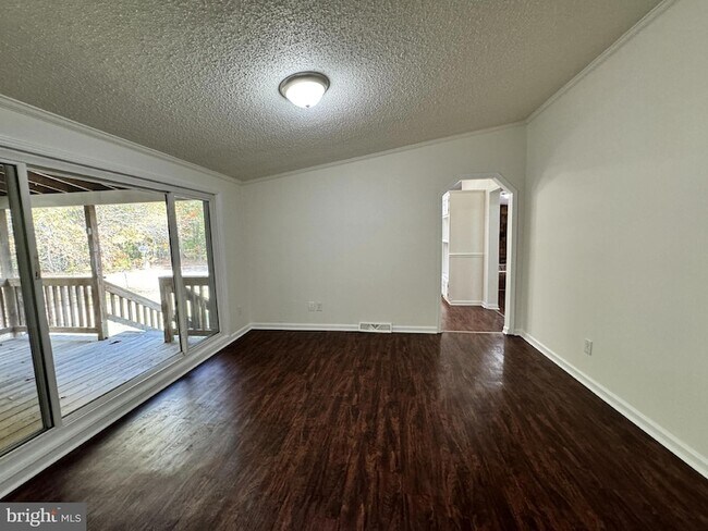 Building Photo - 340 Faucetts Rd