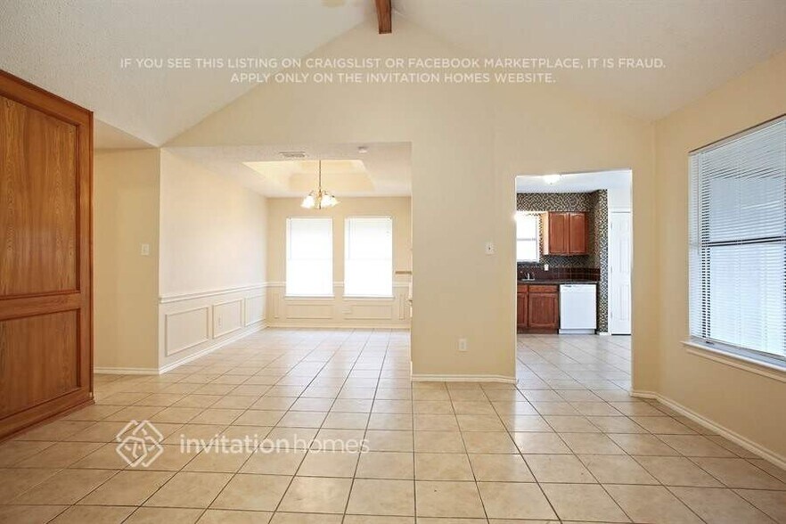 Building Photo - 4817 Creekridge Ln