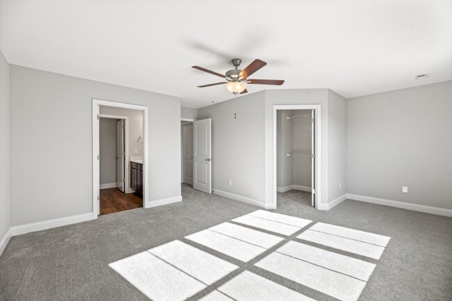 Building Photo - 432 Judson Wy