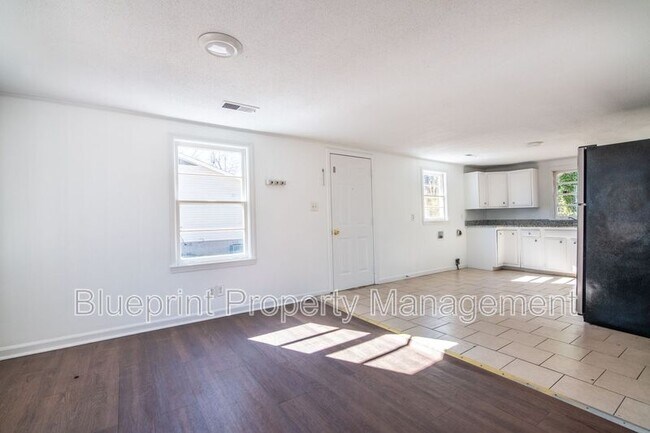 Building Photo - 119 Wheeler Dr