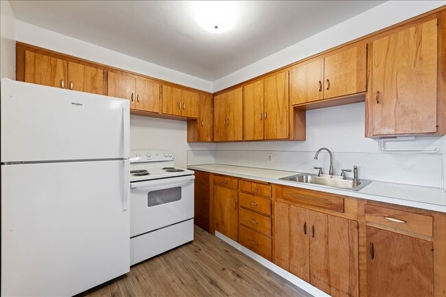 Building Photo - 1407 Ellis Ave